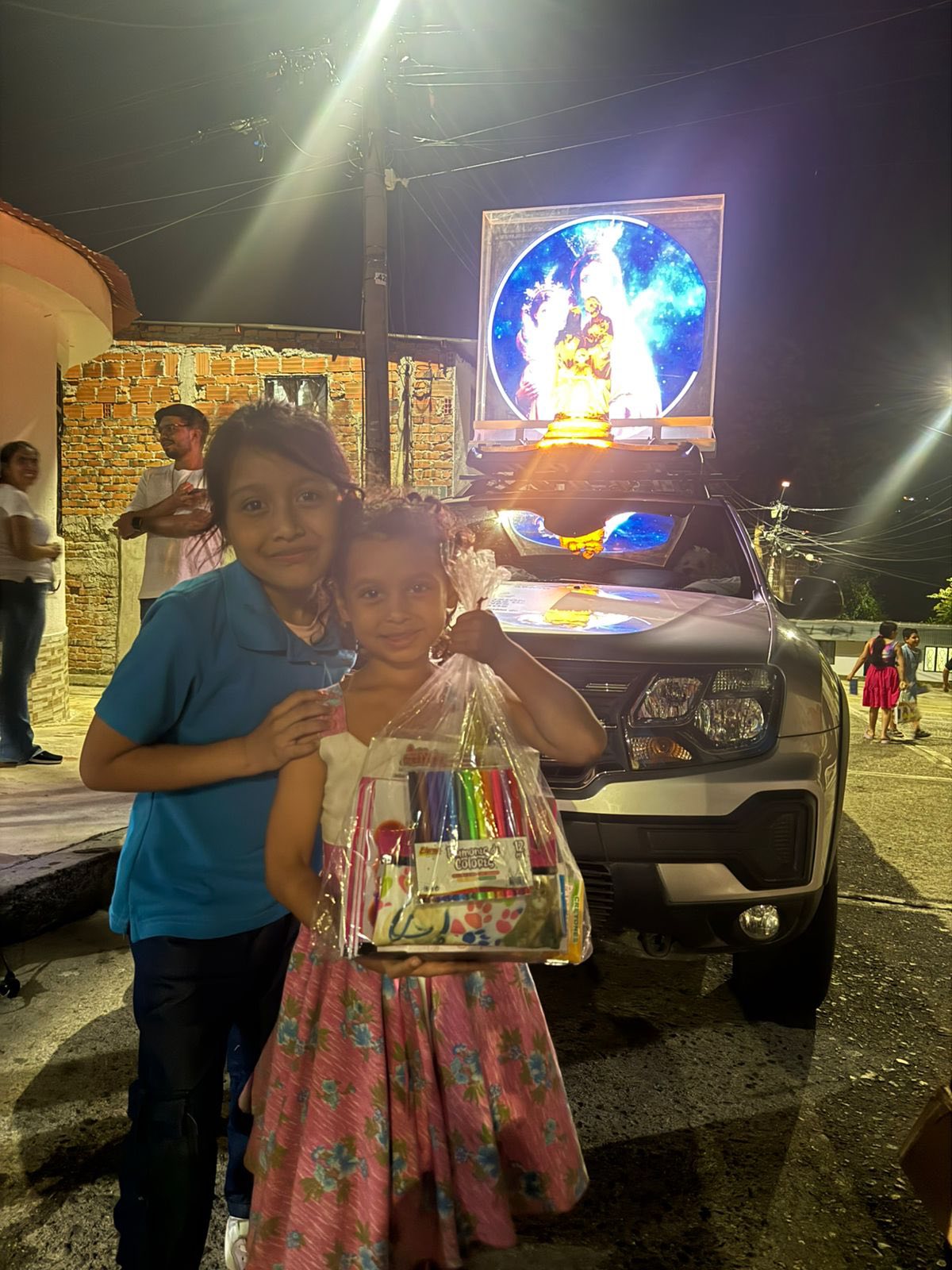 Evangelización y entrega de kits escolares Buenaventura-Ibagué