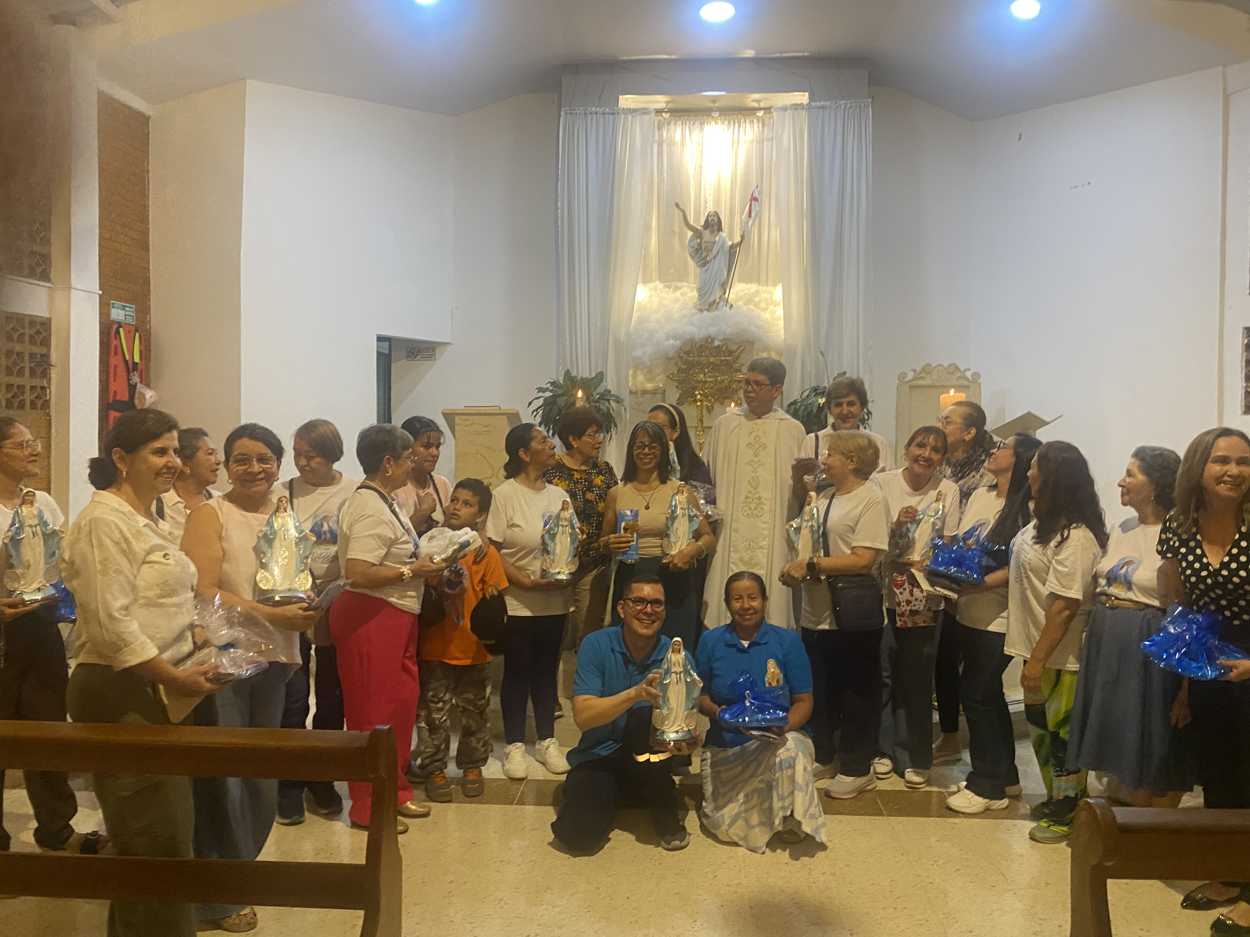Misión Mayo mes de la Virgen María con el Santo Rosario Peregrino en Familia